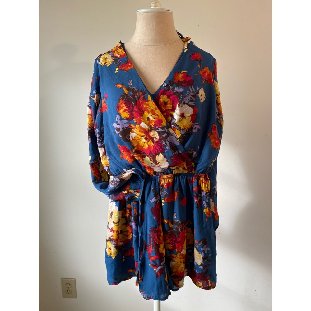 ONE CLOTHING | Floral romper